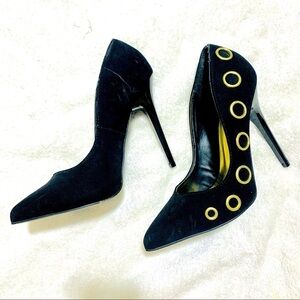 NEW QUPID black Suede Grommet Pumps women sz 7